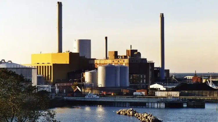 'Østkraft' cogeneration plant in Denmark, operated by Bornholms Energi & Forsyning, was 2016 converted enable it to use 100% biomass and residues